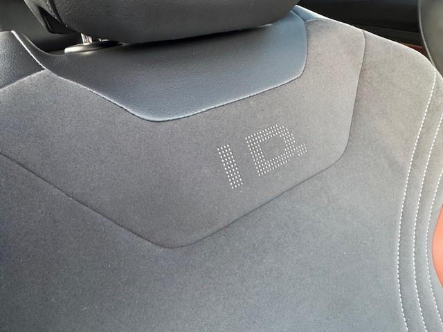 Volkswagen ID.4 FAMILY 77KWH PRO/PANO/HLEER/ADCRUISE/CAM/ACARPLAY/GARANTIE