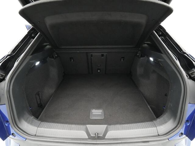 Volkswagen ID.4 Max 77 kWh Panorama Trekhaak Side Assist iQ Light