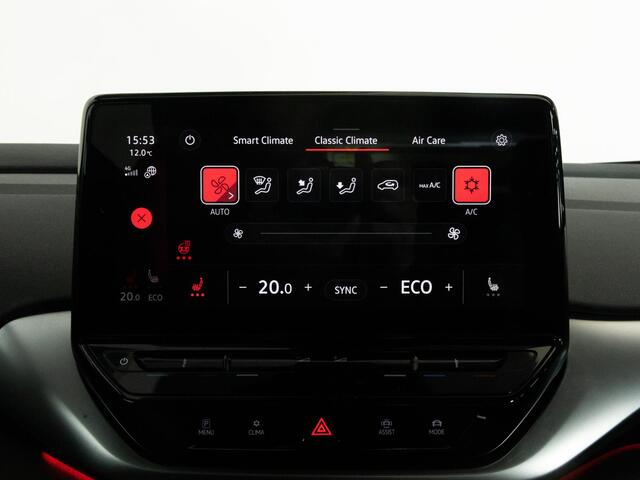 Volkswagen ID.4 First 77 kWh 204pk | Trekhaak | Warmtepomp | Adaptieve Cruise | Achteruitrijcamera | Navigatie |