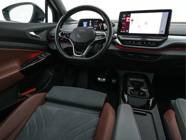 Volkswagen ID.4 Max 77 kWh 1ST-Pack [ 3-Fase ] (INCL-BTW) *PANO | HEAT-PUMP | HEAD-UP | NAVI-FULLMAP | LEATHER-ALCANTARA | FULL-LED | SURROUND-VIEW | DIGI-COCKPIT | BLIS | TOWBAR | KEYLESS | DAB+ | AMBIENT-LIGHT | ERGONOMIC-COMFORTSEATS |