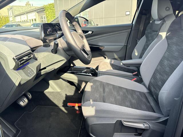 Volkswagen ID.4 Pro 175pk 77 kWh · Apple/Android Car Play · Navi · P-Sensoren · Stoelverwarming · Warmtepomp · ACC · 19'' Inch ·