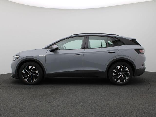 Volkswagen ID.4 Pro 77 kWh 204PK Adaptieve Cruise Controle, Warmtepomp, PDC voor en achter, Keyless, Stuur-Stoelverwarming, Voorruitverwarming, Trekhaak, 19" LM Velgen