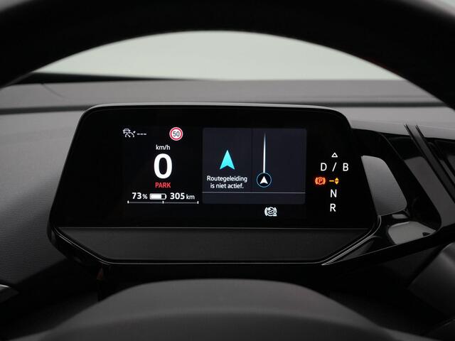 Volkswagen ID.4 First 77 kWh 204 pk | Leder/alcantara | Achteruitrijcamera | Navigatie | Stoelverwarming | Adaptive Cruise