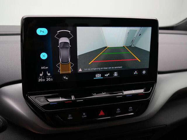 Volkswagen ID.4 First 77 kWh 204 pk | Leder/alcantara | Achteruitrijcamera | Navigatie | Stoelverwarming | Adaptive Cruise