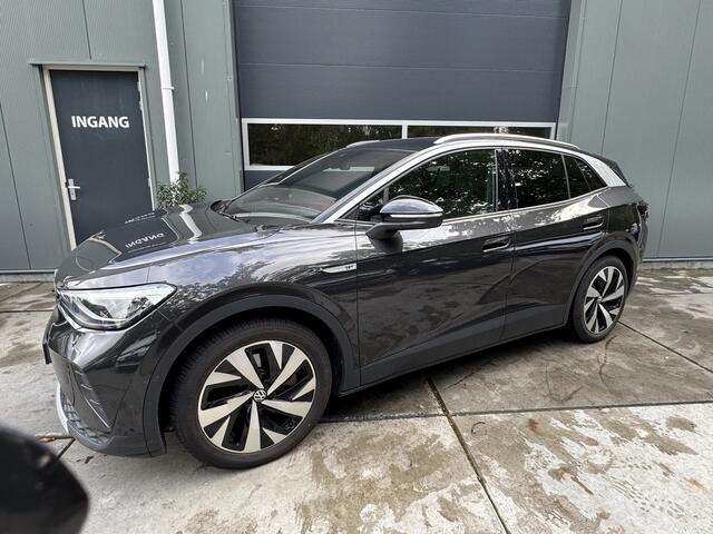 Volkswagen ID.4 First 77 kWh 204pk Camera Trekhaak Navi Apple Carplay