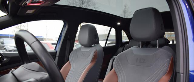 Volkswagen ID.4 Max 77 kWh | Trekhaak | Pano | Stuur- en Stoelverw. | Half Leer