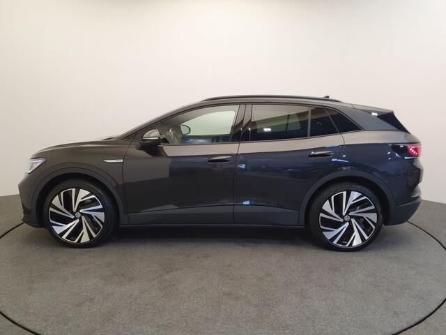 Volkswagen ID.4 Pro 77 kWh 204pk Wegklapbare trekhaak, Panoramadak, 360 camera, IQ.Light