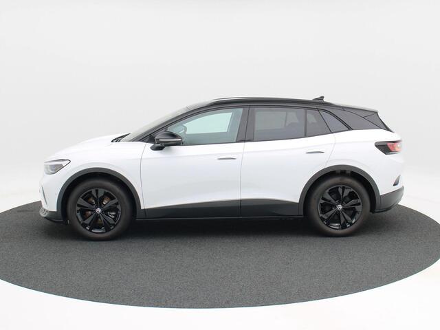 Volkswagen ID.4 Limited Edition 52 kWh accu 170 pk | Stoel & Stuurverwarming | Adaptive Cruise Control | Trekhaak | Achteruitrijcamera | Carplay |