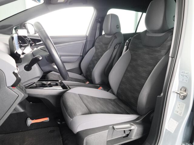 Volkswagen ID.4 Life 77 kWh 204 pk | Navigatie | Parkeersensoren | Adaptieve cruise control | LED koplampen | Stoelverwarming |