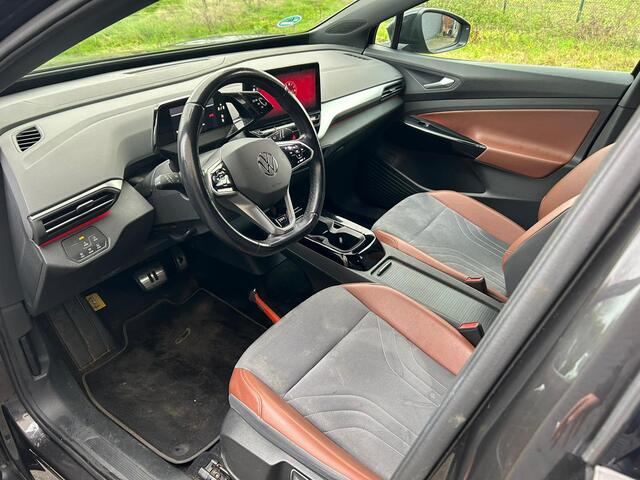 Volkswagen ID.4 First 77kWh Adap.Cruise Camera Trekhaak Pdc Android Auto Apple Carplay Stoelverwarming Navi Ecc Mirrorlink Privacy Glas Lmv Keyless DAB Origineel Nederlandse Auto 1.000KG Trekgewicht