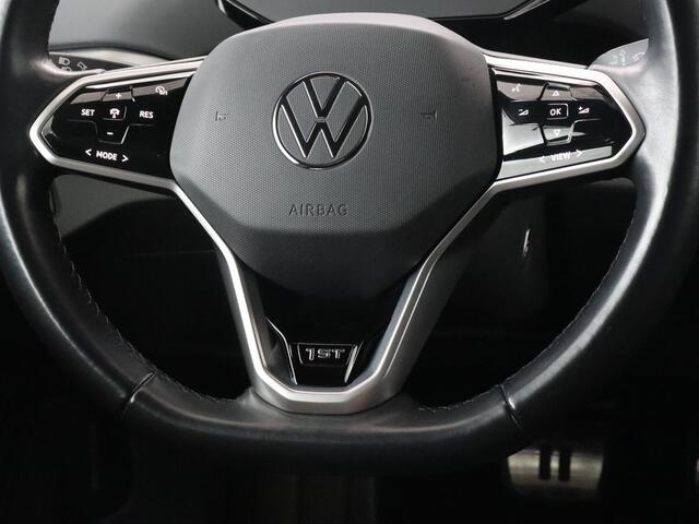 Volkswagen ID.4 First 77 kWh | Stoel & stuurverwarming | Camera | Carplay | Adaptive cruise | Half leder | 20'' | Navigatie | DAB | Sfeerverlichting