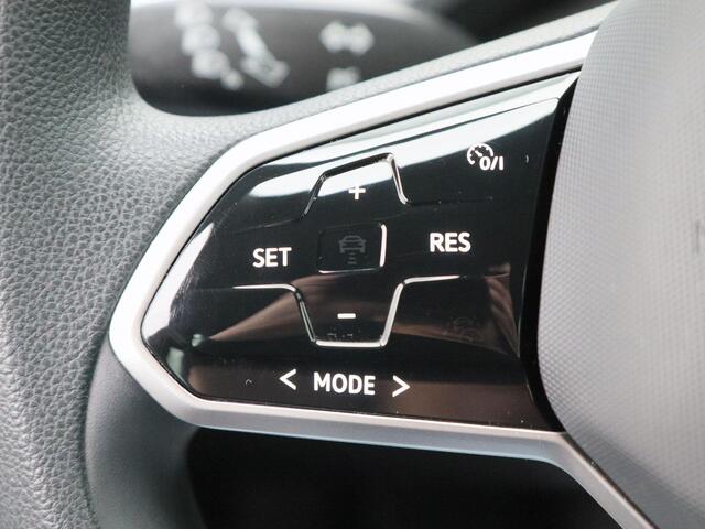 Volkswagen ID.4 204 Pk Business 77 kWh | Navigatie | CarPlay | Lane Assist | Keyless | Parkeersensoren voor en achter | 73.585 Km!