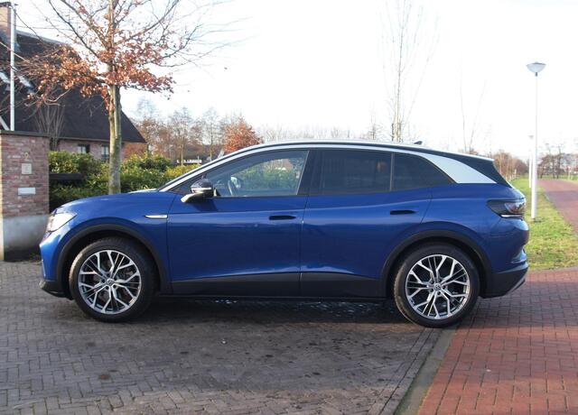 Volkswagen ID.4 First Max 77 kWh | Head-Up Display | Panoramadak | Trekhaak | 360 Camera | Sfeerverlichting |