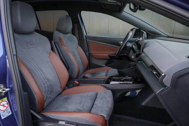 Volkswagen ID.4 First Max 77 kWh ? IQ-Light ? Massage ? Pano