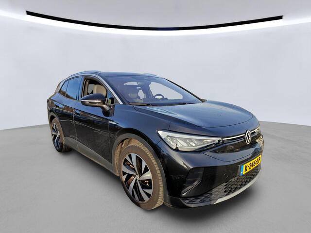 Volkswagen ID.4 First 204pk 77 kWh / Navigatie / Camera / App-Connect / Stuur & Stoelverwarming / Parkeersensoren Voor & Achter / 20" LMV