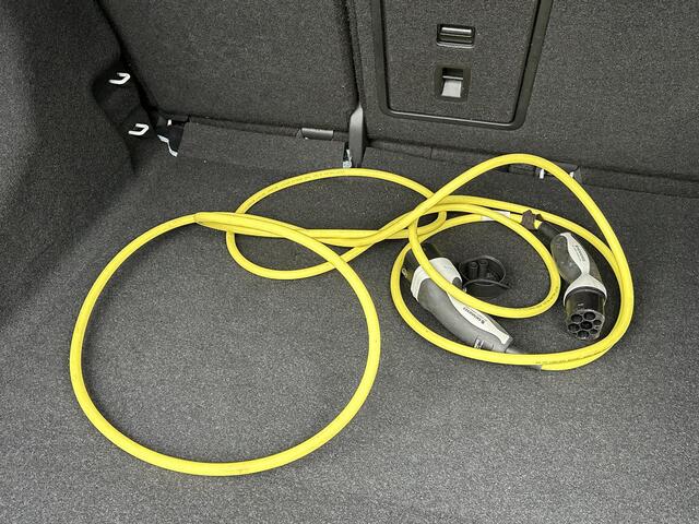 Volkswagen ID.4 GTX Advantage 4Motion 77 kWh 300PK | SOH 90% | WARMTEPOMP | 20 INCH | TREKHAK ELEKTRISCH UITKLAPBAAR | ACC CRUISE CONTROLE | STOEL + STUURWIELVERWARMING | MATRIX-LED-KOPLAMP (IQ.LIGHT) | RIJKLAAR GELEVERD MET 12 MND BOVAG GARANTIE