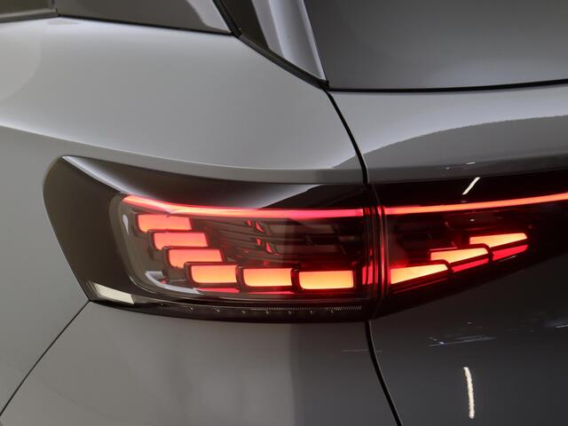 Volkswagen ID.4 GTX 4Motion 77 kWh | SoH 92% | Panoramadak | 360 camera | Dodehoek detectie | Keyless | Adaptieve cruise control | CarPlay | Parkeerassistent | Stoel- en stuurwielverwarming |