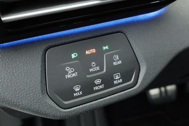 Volkswagen ID.4 Pro 77 kWh | SOH 95.5% | Pano | IQ. Light | Adapt. Cruise | Stoel- Stuurverw. | Keyless | Memory | Massage | HUD