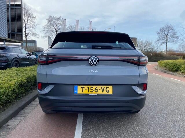 Volkswagen ID.4 Pure 52 kWh / App Connect / Navi / Cruise control