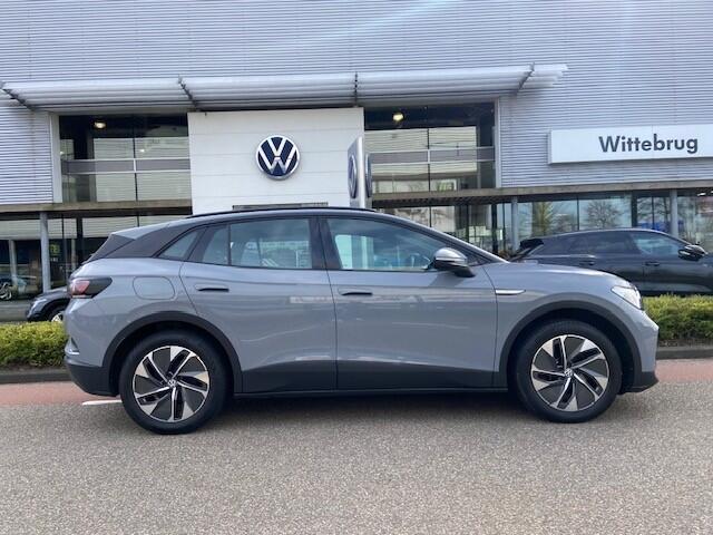 Volkswagen ID.4 Pure 52 kWh / App Connect / Navi / Cruise control