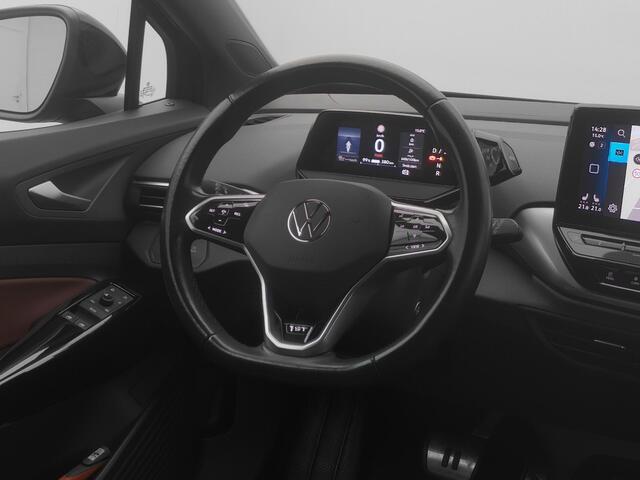 Volkswagen ID.4 First 77 kWh | CAMERA | ADAPTIVE | STOEL- EN STUURVERW.