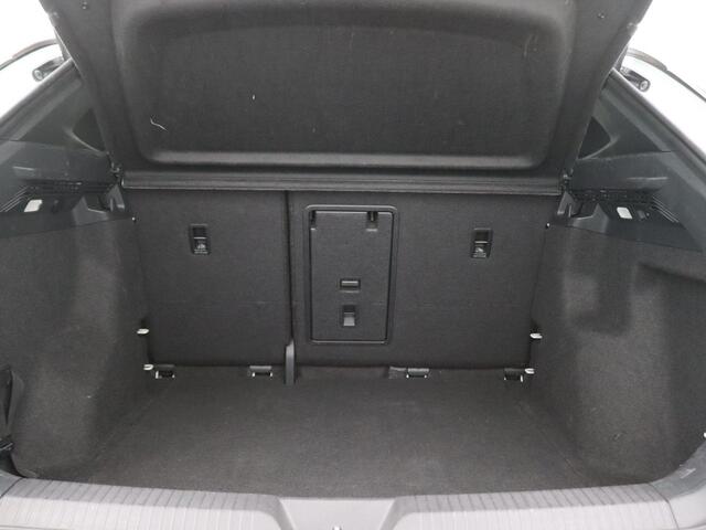 Volkswagen ID.4 GTX 4Motion 77 kWh 299PK Aut. SOH 93%, Trekhaak, 21" LM Velgen, Head-Up Display, Memorystoelen, Side Assist, Matrix LED-Verlichting, Keyless, Stoel-Stuurverwarming