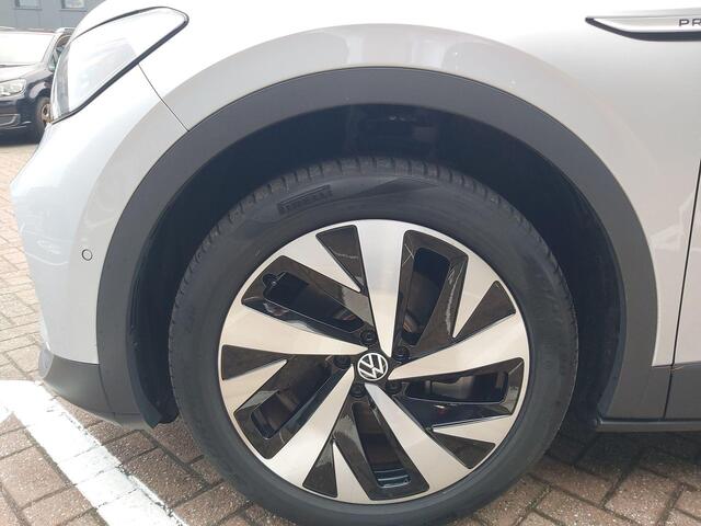 Volkswagen ID.4 Pro 77 kWh / 204pk · Trekhaak · Camera · Navigatie · Apple/Android Car Play · Stoel- & Stuurverwarming ·