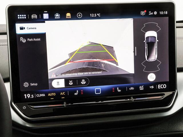 Volkswagen ID.4 Pro Limited Edition 77 kWh accu 286 PK · Trekhaak, elektrisch uitklapbaar · Achteruitrijcamera · Draadloze telefoonlader · Sfeerverlichting ·