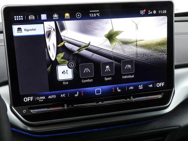 Volkswagen ID.4 Pro Limited Edition 77 kWh accu 286 PK Trekhaak, elektrisch uitklapbaar · Achteruitrijcamera · Draadloze telefoonlader · Sfeerverlichting ·
