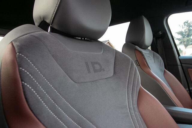 Volkswagen ID.4 First 77 kWh | SOH 92% | Camera | Carplay |