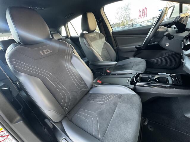 Volkswagen ID.4 Pure 52 kWh Camera / AD-Cruise / Navigatie