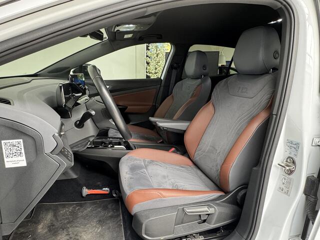 Volkswagen ID.4 First 77 kWh | SOH 91,7% | Achteruitrijcamera | Navigatie | Adaptive Cruise Control | Stoelverwarming |
