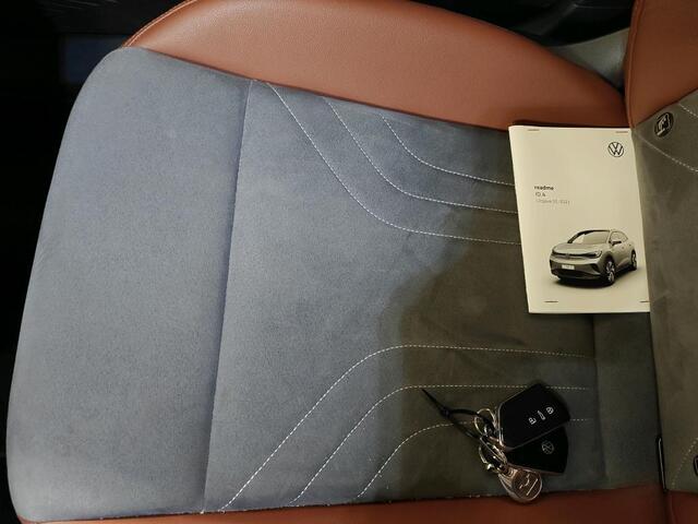 Volkswagen ID.4 First 77 kWh 1e Eigenaar | Volledig Onderh | NAP | BTW | Camera | WinterPack | Warmtepomp | Carplay | 1 Kabel | Ad Cruise | Climate | Full LED | DAB | PDC