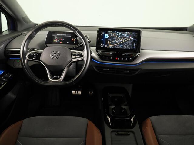 Volkswagen ID.4 First 77 kWh 204pk SoH 88,9 | Camera| Parkeersensoren | Sfeerverlichting | Navigatie | Stoelverwarming| Stuurverwarming | Zwenkbare Trekhaak |