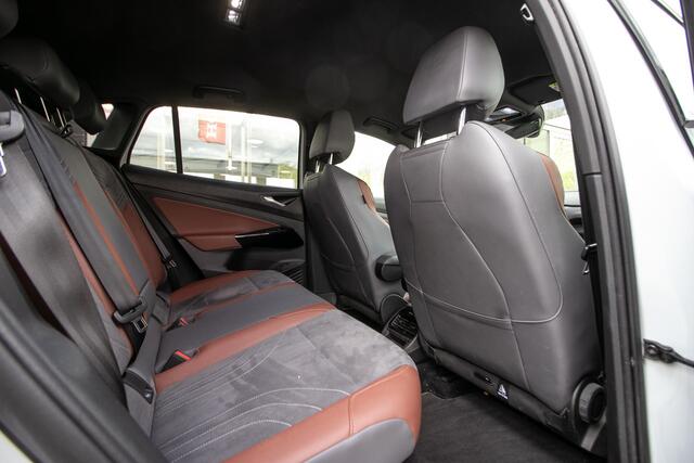 Volkswagen ID.4 1st 77 kWh | Camera | Android Apple Carplay | Adapt Cruise |