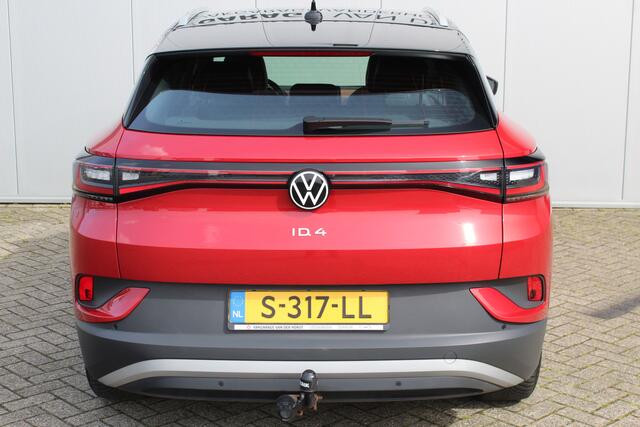 Volkswagen ID.4 Pure 52kWh ELEKTRISCH. Serieus nette en mooie VW ID.4 ! Autm. airco dual, stoelverwarming, LM wielen met AllSeason banden, metallic lak Two tone, trekhaak, LED verlichting, parkeersensoren, navigatie, telefoonvoorb., leer/alcantara bekleding etc.