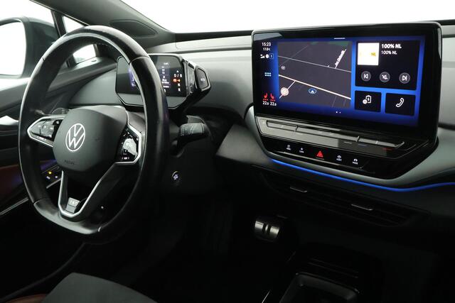 Volkswagen ID.4 First Max 204pk 77 kWh Trekhaak 360Camera Panoramadak Head-Up Memory Stoelverwarming Navigatie