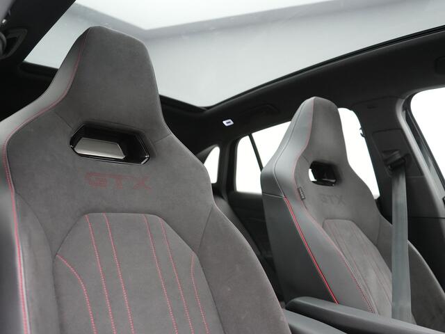 Volkswagen ID.4 GTX 4Motion 77 kWh 299pk Dealer O.H. | Panodak | Adaptive Cruise | Head Up | 360 Camera | Alcantara Sportstoelen Massage & Memory | IQ Light | Sfeerverlichting | Keyless | Blis | Stoelen & Stuur Verwarmd | Apple Carplay |