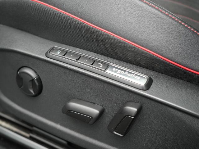 Volkswagen ID.4 GTX 4Motion 77 kWh 299pk Dealer O.H. | Panodak | Adaptive Cruise | Head Up | 360 Camera | Alcantara Sportstoelen Massage & Memory | IQ Light | Sfeerverlichting | Keyless | Blis | Stoelen & Stuur Verwarmd | Apple Carplay |