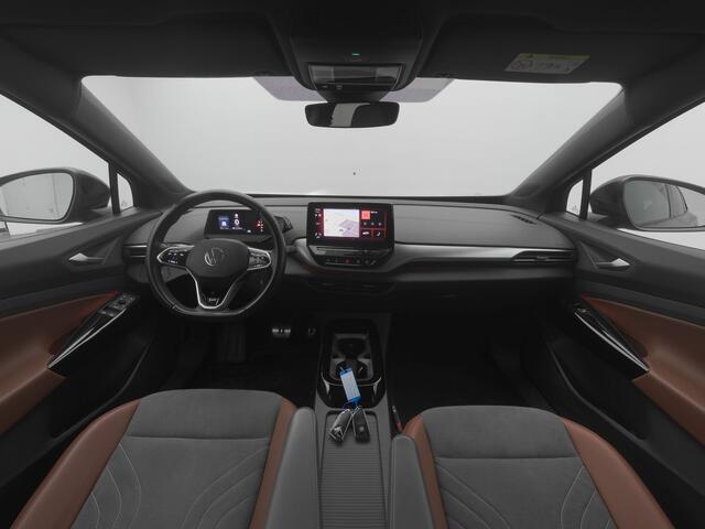 Volkswagen ID.4 First 77 kWh | CAMERA | ADAPTIVE | STOEL- EN STUURVERW. | TREKHAAK