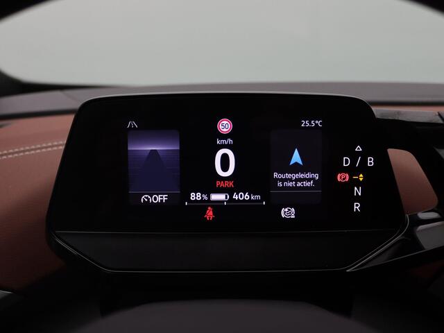 Volkswagen ID.4 Pro Business Advantage 77 kWh 204PK Aut. SOH 95,97%, Panoramadak, Trekhaak, Warmtepomp, Keyless, 360 gr. Camera, Navi, Stoelverwarming, 19" LM Velgen