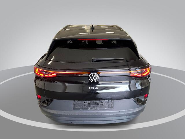 Volkswagen ID.4 Pro Business Advantage 77 kWh 204pk · SOH 97% · Panoramadak · Camera · Stuur- & Stoelverwarming · Warmtepomp · Matrix LED ·