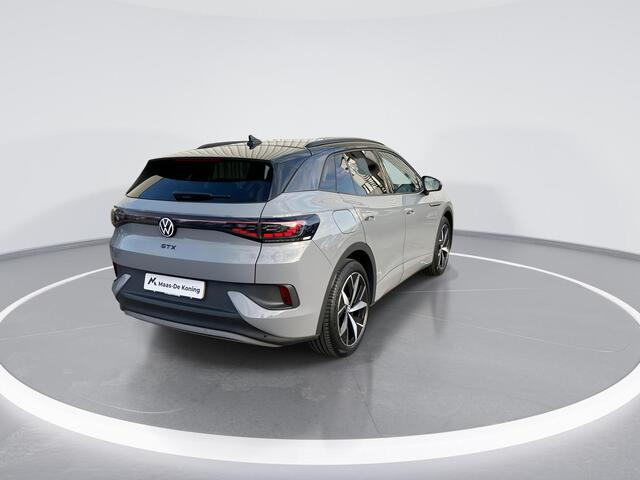 Volkswagen ID.4 GTX 4Motion 77 kWh /300PK · Panoramadak · Trekhaak · Apple/Android Car Play · Navigatie · Stuurwiel verwarmd · Warmtepomp · SOH 87%