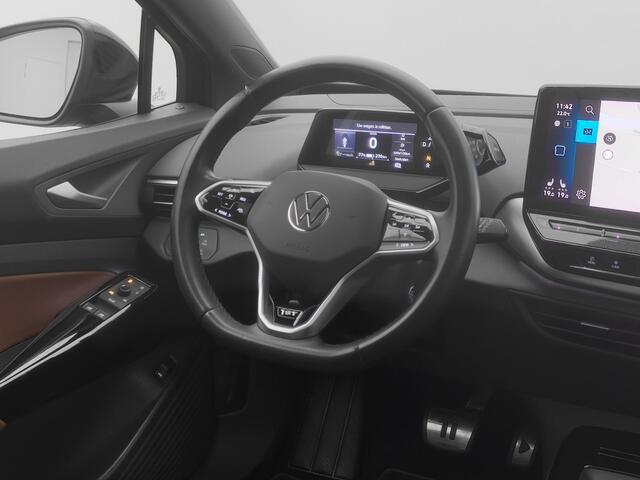 Volkswagen ID.4 First Max 77 kWh | PANO | CAMERA | ADAPTIVE | STOEL- EN STUURVERW.