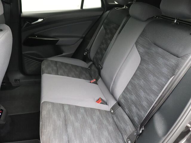 Volkswagen ID.4 Pure 52 kWh 170PK Aut. SOH 89,91%, Matrix LED-Verlichting, Achteruitrijcamera, Adaptieve Cruise Control, 19", Stoel-stuurverwarming, Alarm, Keyless