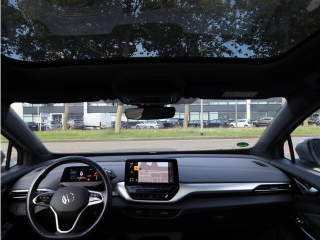 Volkswagen ID.4 Pro 77 kWh 150KW | Panoramadak | Warmtepomp | 21"Inch | Matrix LED IQ Light | Stoel&Stuurverwarming | Trekhaak | Adaptive Cruise |