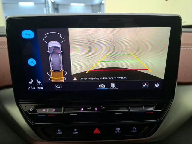 Volkswagen ID.4 Family 77 kWh / SOH 91%/ AUTOMAAT/ 204 PK/ WARMTEPOMP/ PANO/ PARK.SENSOR.V+A/ CAMERA/ STUUR+STOELVERWARM./ ACC/ APP-CONNECT/ KEYLESS/ DIGITAL DASH/ NAVI/ DAB/ CLIMA/ LED/ 20'' LMV