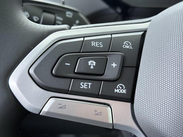 Volkswagen ID.4 Pro Limited Edition Plus 77 kWh 210kW / 286pk | 286 PK | Adaptive Cruise Control | Achteruitrijcamera | Dodehoek detectie | Panoramadak | Matrix LED | Keyless Entry | Massagestoelen | Stuur- & Stoelverwarming |