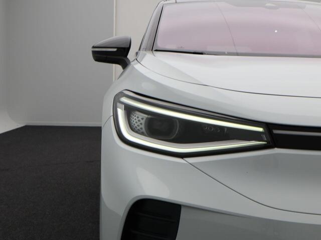 Volkswagen ID.4 Max 77 kWh 204 Pk | Head UP | Panorama dak | 360 Camera | Trekhaak | Memorie | Warmtepomp |21 Inch | 93.420 Km !!