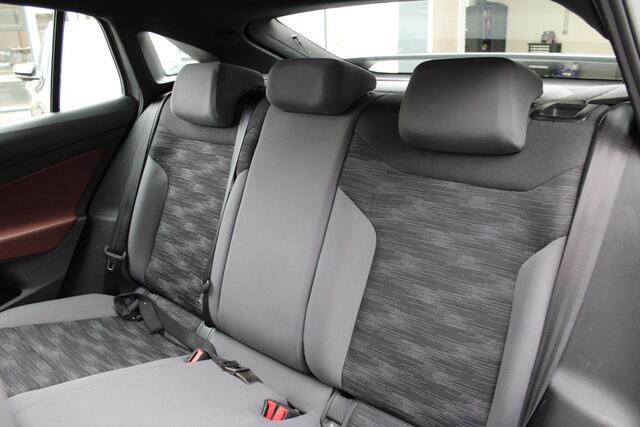 Volkswagen ID.5 Pro 77 kWh SOH 97% - Warmtepomp - LED -